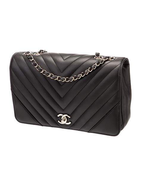 chanel mini chevron bag price